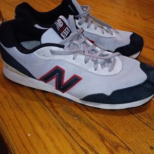 New Balance 515 Sneakers in Black and Gray